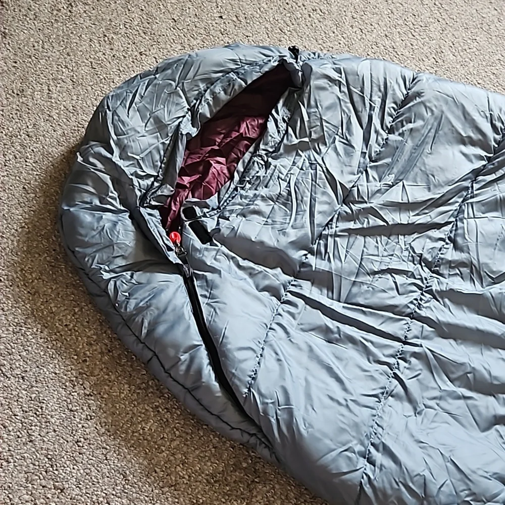 NWOT Coleman Tidelands 50° Big & Tall Mummy Insulated Sleeping Bag. - Picture 3 of 14
